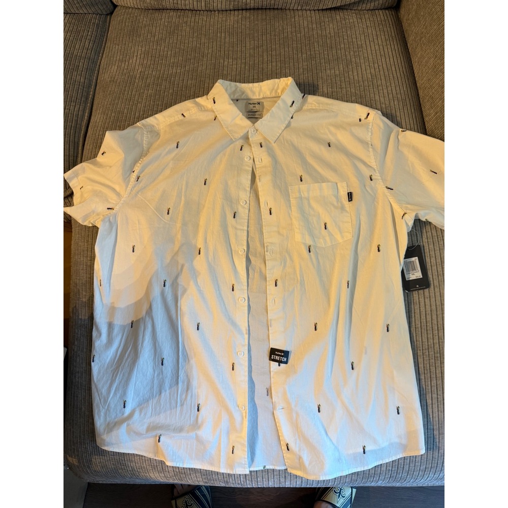 Hurley Mens XXL White Pineapple Embroidered Short Sleeve Button Down Shirt G7056